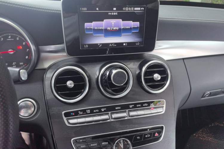 Used Mercedes-Benz C-Class 2016 C 180 L Sport Edition Audio And AC Panel