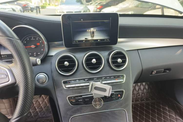 Used Mercedes-Benz C-Class 2016 C 180 L Sport Edition Audio And AC Panel
