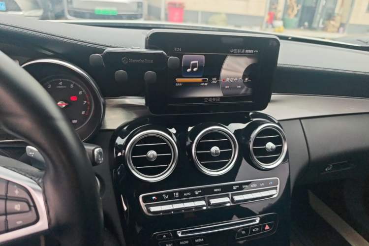 Used Mercedes-Benz C-Class 2016 C 200 Coupe Audio And AC Panel