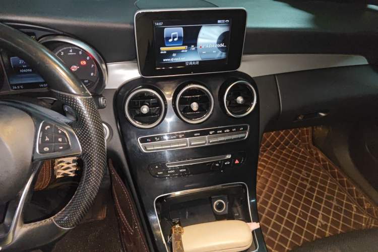 Used Mercedes-Benz C-Class 2016 C 200 Sport Edition Audio And AC Panel