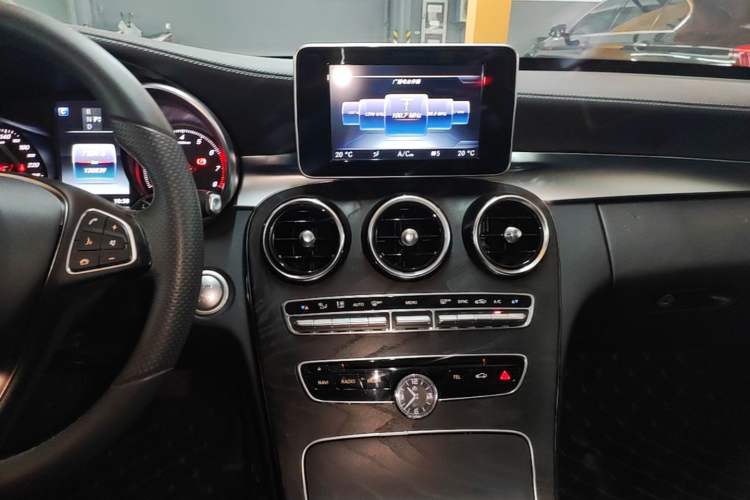 Used Mercedes-Benz C-Class 2016 C 200 L Sport Edition Audio And AC Panel