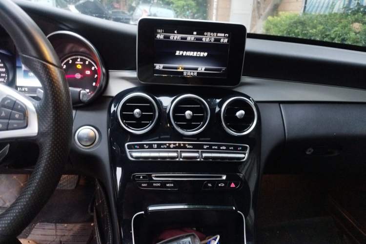 Used Mercedes-Benz C-Class 2016 C 200 Sport Edition Audio And AC Panel