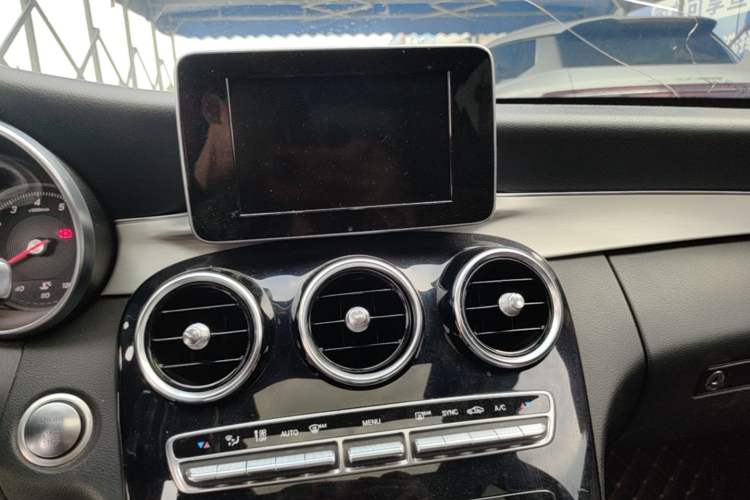 Used Mercedes-Benz C-Class 2016 C 200 Sport Edition Audio And AC Panel