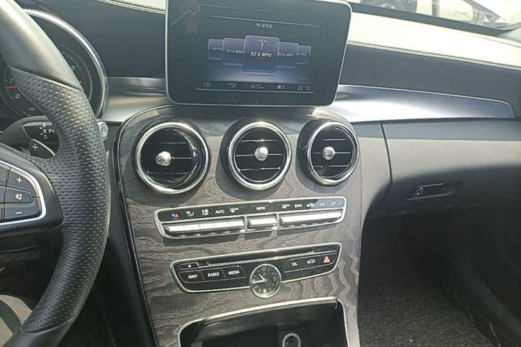 Used Mercedes-Benz C-Class 2016 C 180 L Sport Edition Audio And AC Panel