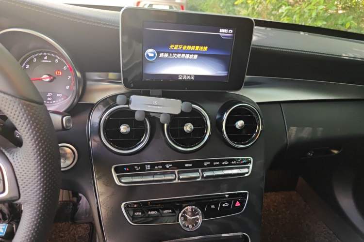 Used Mercedes-Benz C-Class 2016 C 180 L Sport Edition Audio And AC Panel