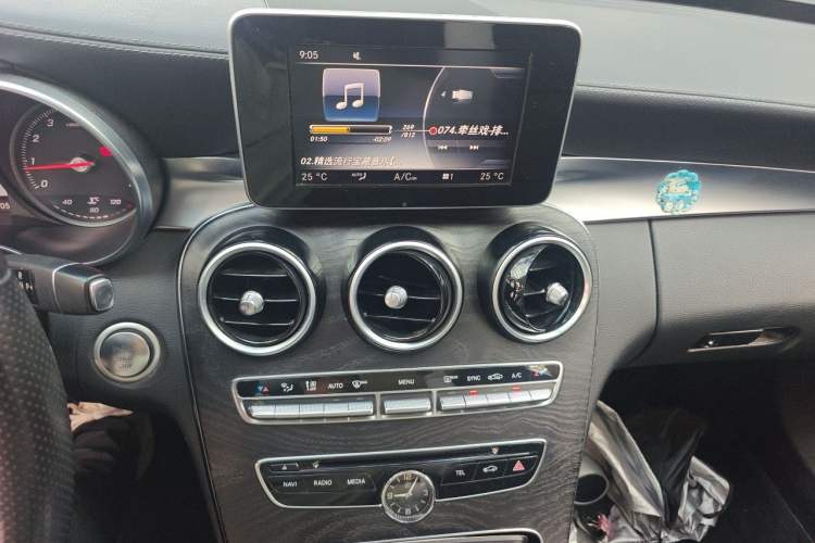 Used Mercedes-Benz C-Class 2016 C 200 L 4MATIC Sport Edition Audio And AC Panel