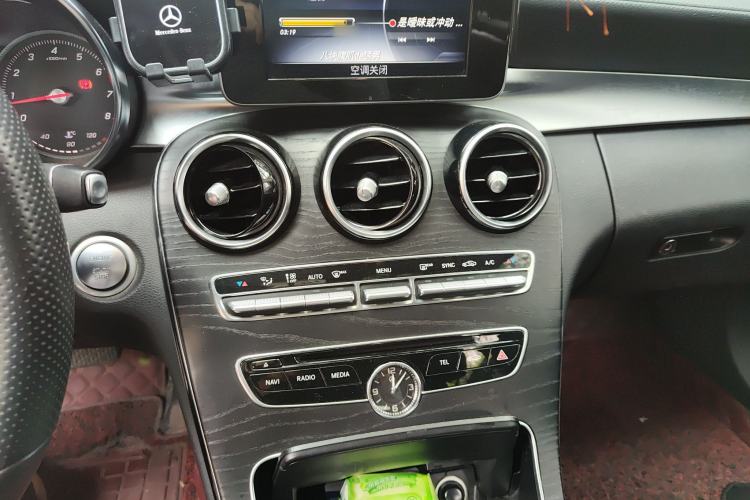 Used Mercedes-Benz C-Class 2016 C 180 L Sport Edition Audio And AC Panel