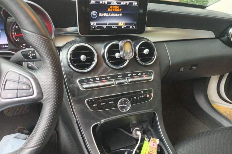 Used Mercedes-Benz C-Class 2016 C 200 L Sport Edition Audio And AC Panel
