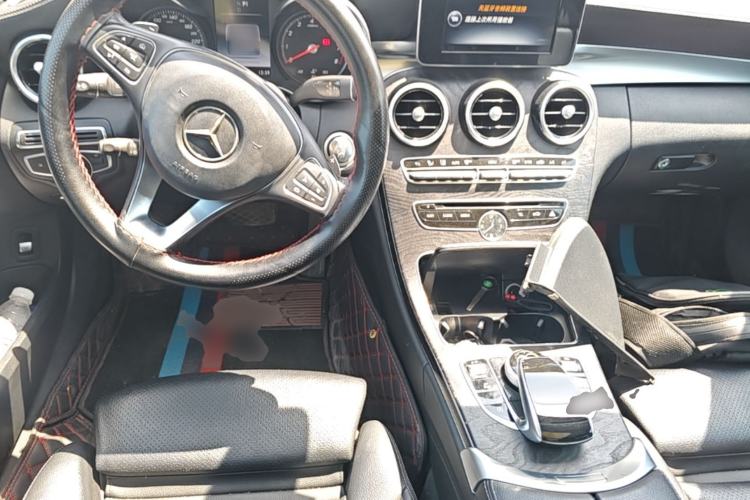 Used Mercedes-Benz C-Class 2016 C 200 L Sport Edition Center Console