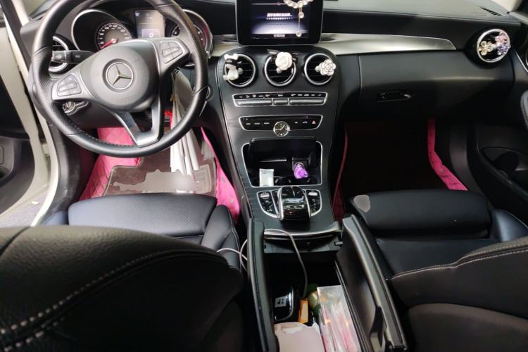 Used Mercedes-Benz C-Class 2016 C 200 L Sport Edition Center Console