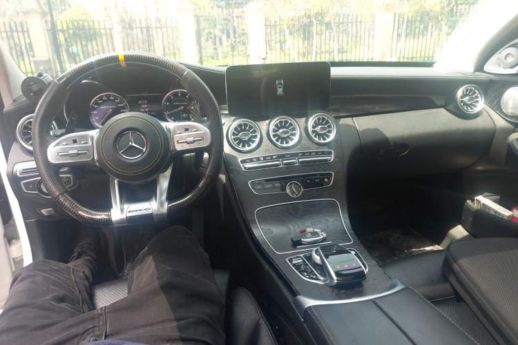 Used Mercedes-Benz C-Class 2016 C 200 L Sport Edition Center Console