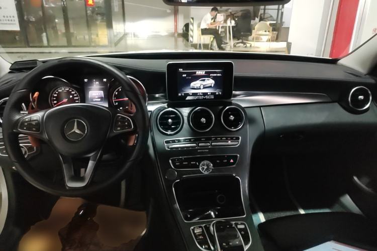 Used Mercedes-Benz C-Class 2016 C 180 L Sport Edition Center Console