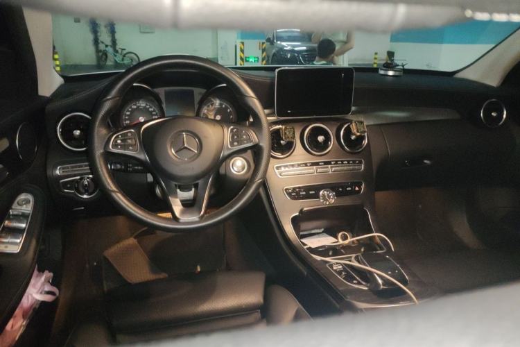 Used Mercedes-Benz C-Class 2016 C 200 L Sport Edition Center Console
