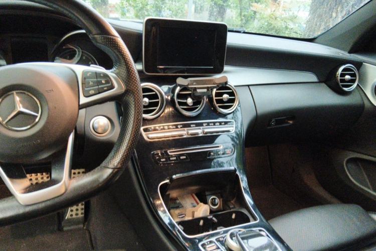 Used Mercedes-Benz C-Class 2016 C 200 Coupe Center Console