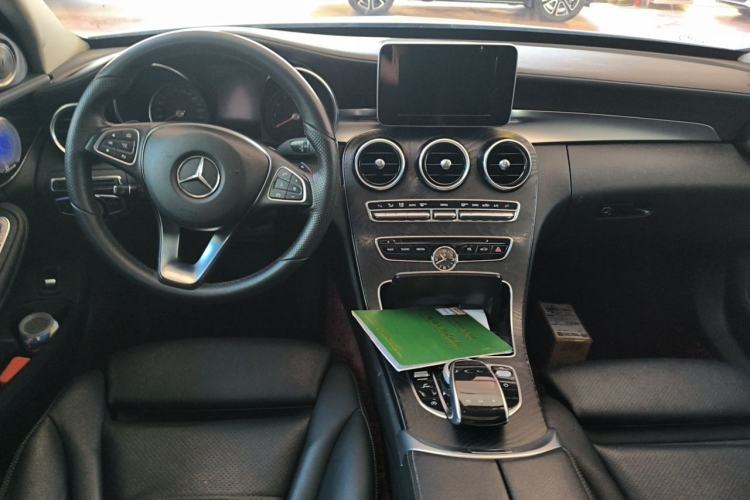 Used Mercedes-Benz C-Class 2016 C 180 L Sport Edition Center Console