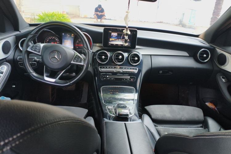 Used Mercedes-Benz C-Class 2016 C 200 Sport Edition Center Console