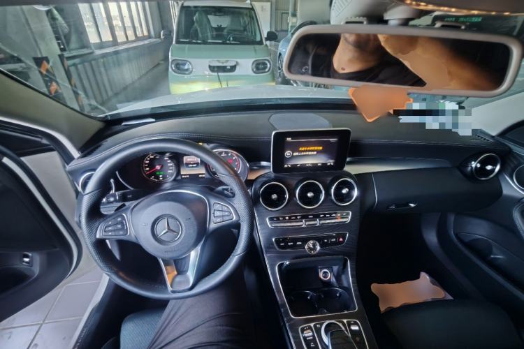 Used Mercedes-Benz C-Class 2016 C 180 L Sport Edition Center Console