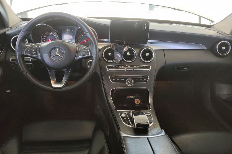 Used Mercedes-Benz C-Class 2016 C 180 L Sport Edition Center Console