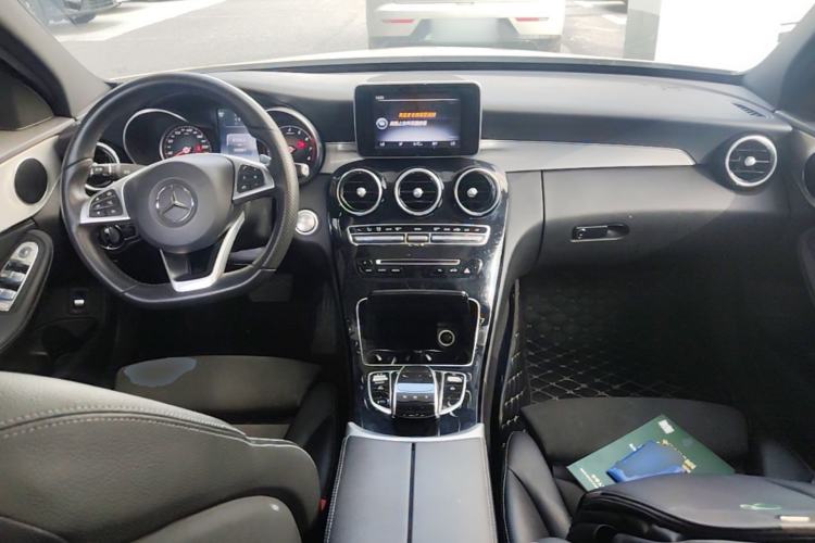 Used Mercedes-Benz C-Class 2016 C 200 Sport Edition Center Console