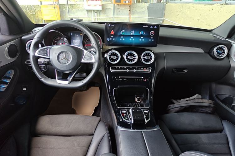 Used Mercedes-Benz C-Class 2016 C 200 Sport Edition Center Console