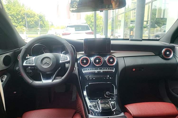 Used Mercedes-Benz C-Class 2016 C 200 Sport Edition Center Console