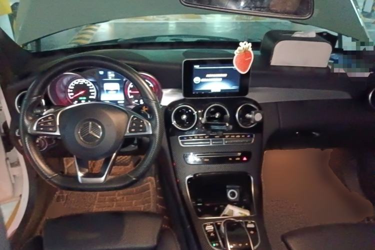 Used Mercedes-Benz C-Class 2016 C 200 Sport Edition Center Console