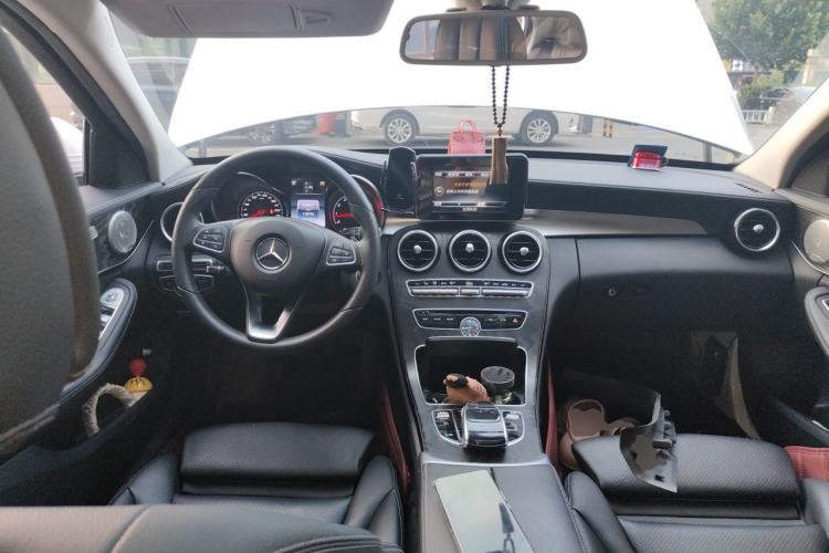 Used Mercedes-Benz C-Class 2016 C 200 L Sport Edition Center Console