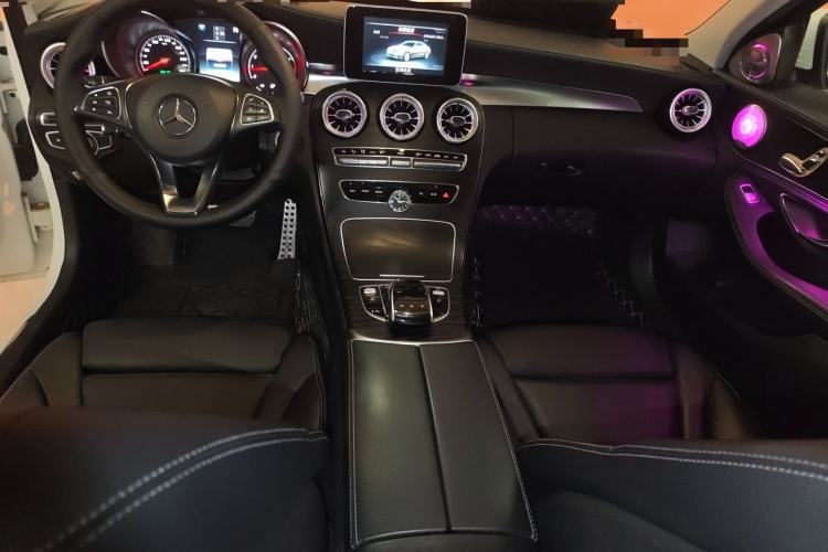 Used Mercedes-Benz C-Class 2016 C 180 L Sport Edition Center Console