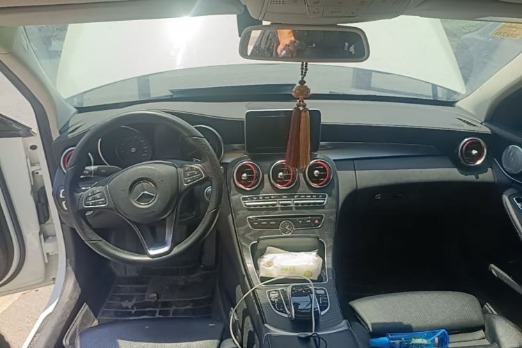 Used Mercedes-Benz C-Class 2016 C 200 L Sport Edition Center Console
