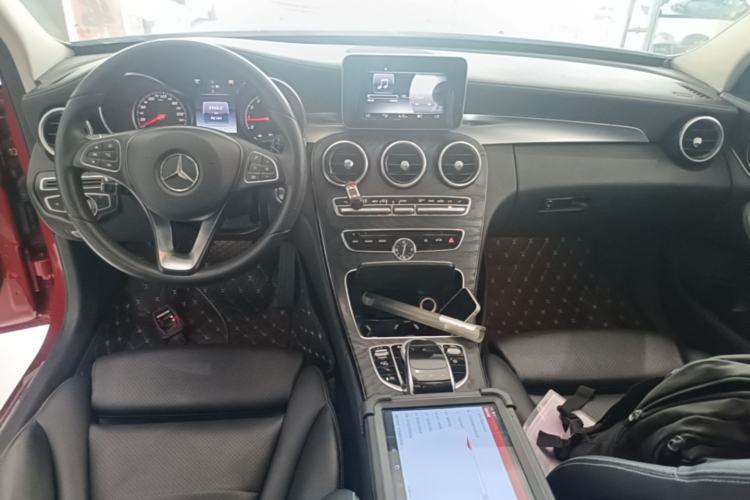 Used Mercedes-Benz C-Class 2016 C 180 L Sport Edition Center Console
