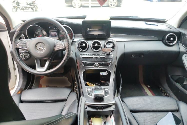 Used Mercedes-Benz C-Class 2016 C 180 L Sport Edition Center Console
