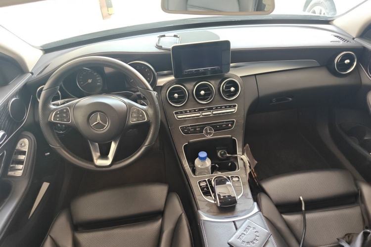 Used Mercedes-Benz C-Class 2016 C 180 L Sport Edition Center Console