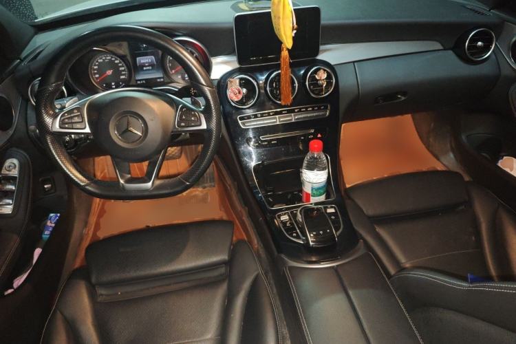 Used Mercedes-Benz C-Class 2016 C 200 Sport Edition Center Console