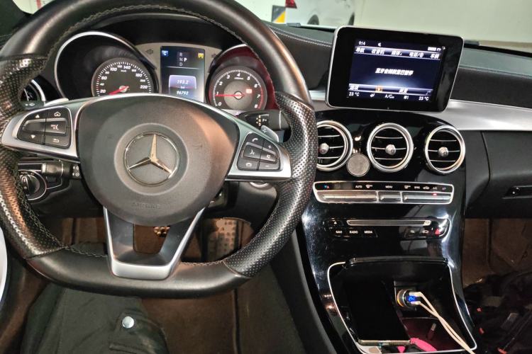 Used Mercedes-Benz C-Class 2016 C 200 4MATIC Coupe Center Console