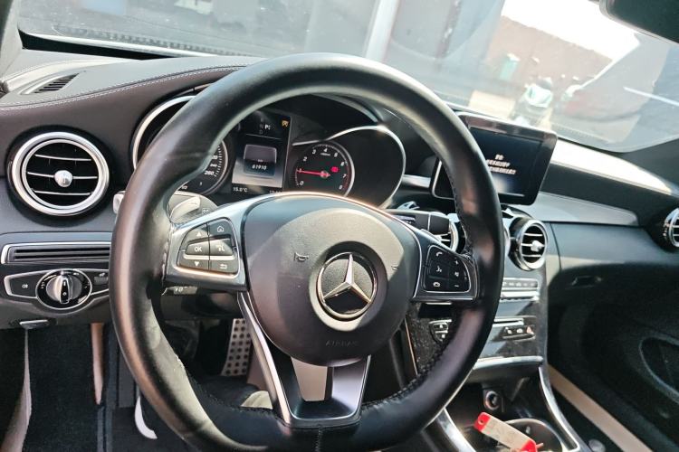 Used Mercedes-Benz C-Class 2016 C 200 Coupe Center Console
