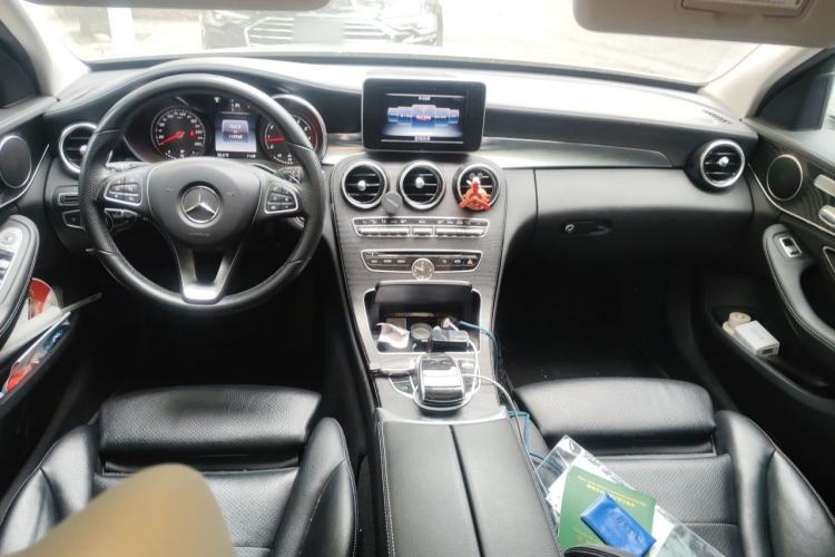 Used Mercedes-Benz C-Class 2016 C 200 L Sport Edition Center Console