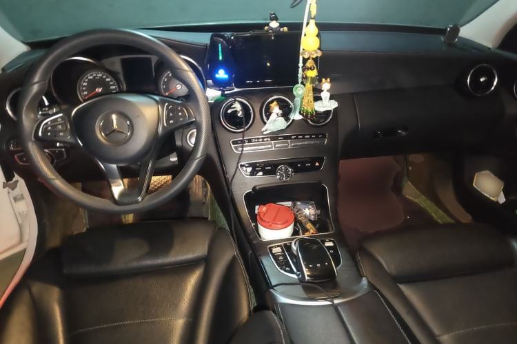 Used Mercedes-Benz C-Class 2016 C 200 L Sport Edition Center Console