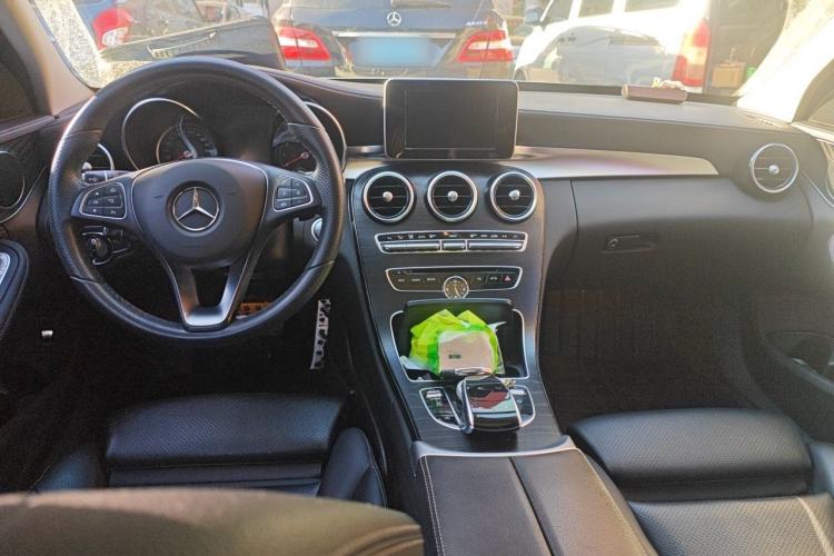 Used Mercedes-Benz C-Class 2016 C 200 L Sport Edition Center Console