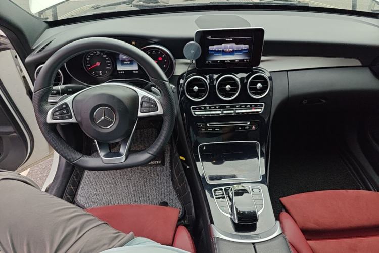 Used Mercedes-Benz C-Class 2016 C 200 Sport Edition Center Console
