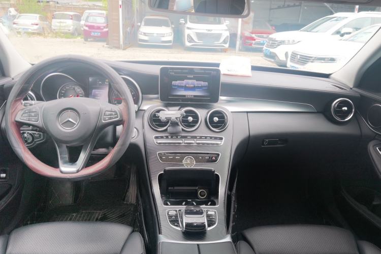 Used Mercedes-Benz C-Class 2016 C 200 L Sport Edition Center Console