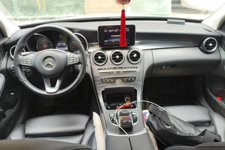 Used Mercedes-Benz C-Class 2016 C 200 L Sport Edition Center Console