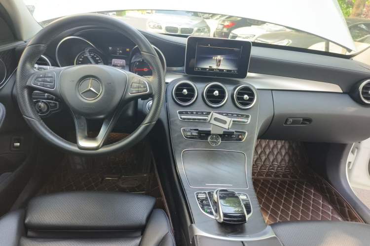 Used Mercedes-Benz C-Class 2016 C 180 L Sport Edition Center Console