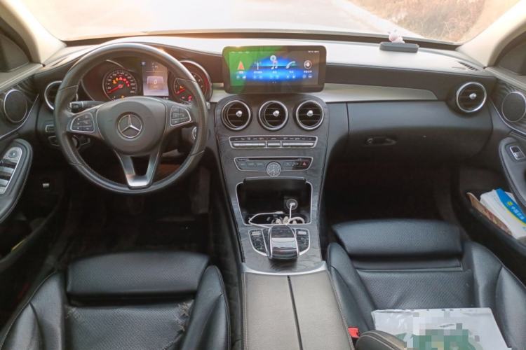 Used Mercedes-Benz C-Class 2016 C 200 L Sport Edition Center Console