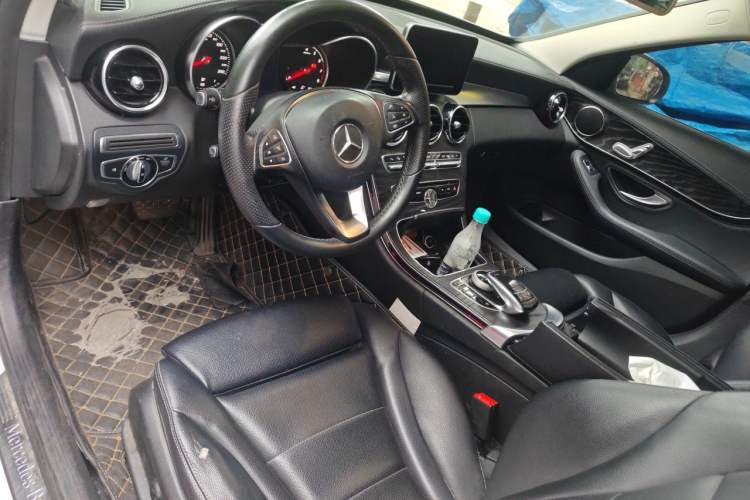 Used Mercedes-Benz C-Class 2016 C 180 L Sport Edition Center Console