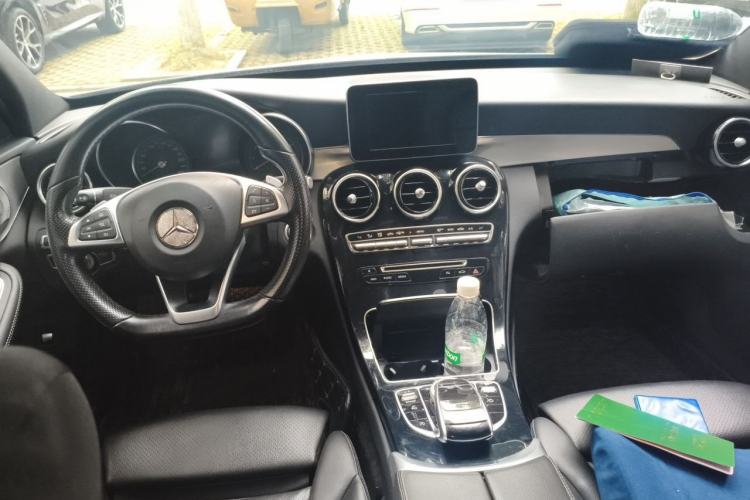 Used Mercedes-Benz C-Class 2016 C 200 Sport Edition Center Console