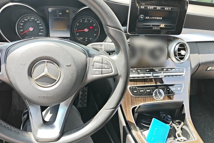 Used Mercedes-Benz C-Class 2016 C 200 L Center Console