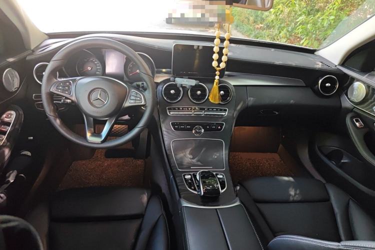 Used Mercedes-Benz C-Class 2016 C 180 L Sport Edition Center Console