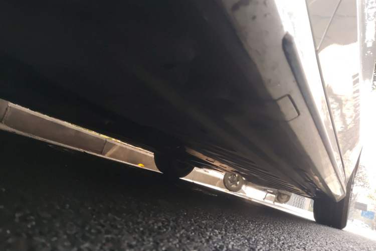 Used Mercedes-Benz C-Class 2016 C 200 L Sport Edition Chassis Front Left