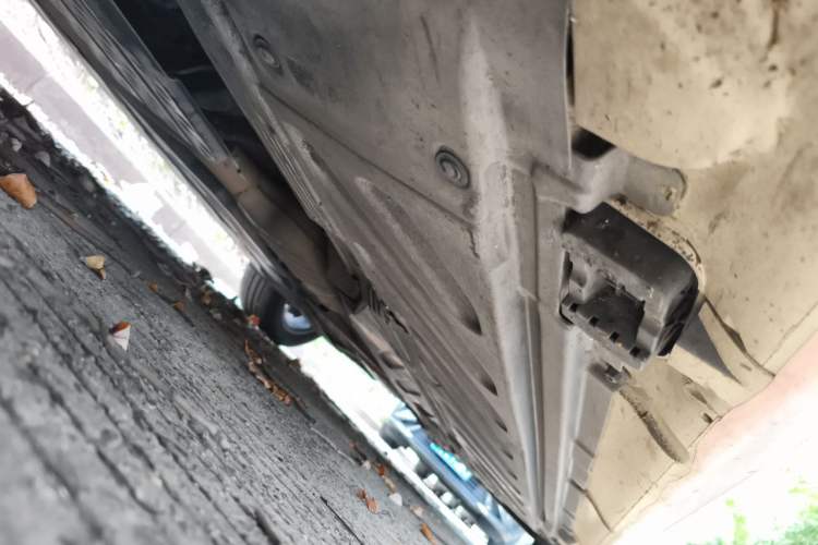 Used Mercedes-Benz C-Class 2016 C 200 Sport Edition Chassis Front Left