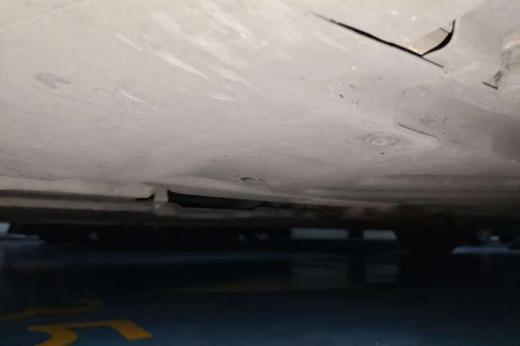 Used Mercedes-Benz C-Class 2016 C 200 L Sport Edition Chassis Front Left